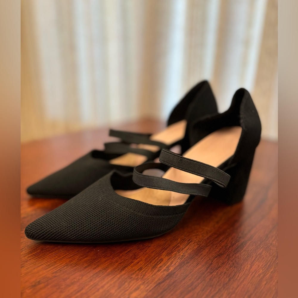 Women’s Cuccoo Black Pointed Toe Heels Size 39/8.5
